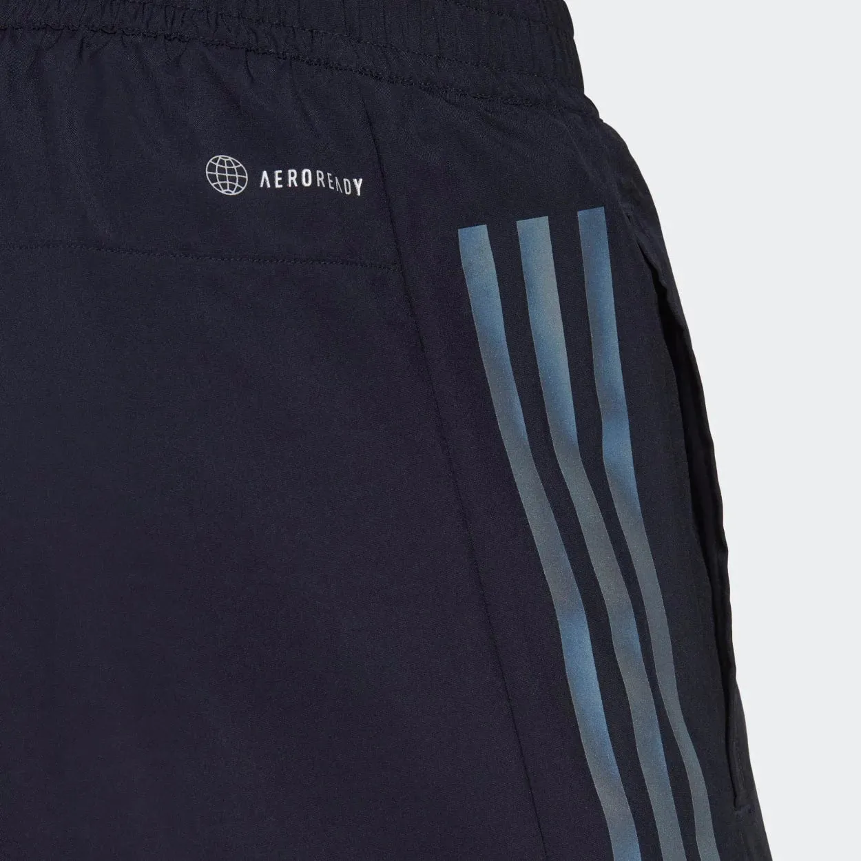 Adidas Herren Run Icon Reflektierende 3-Streifen 7-Zoll Shorts