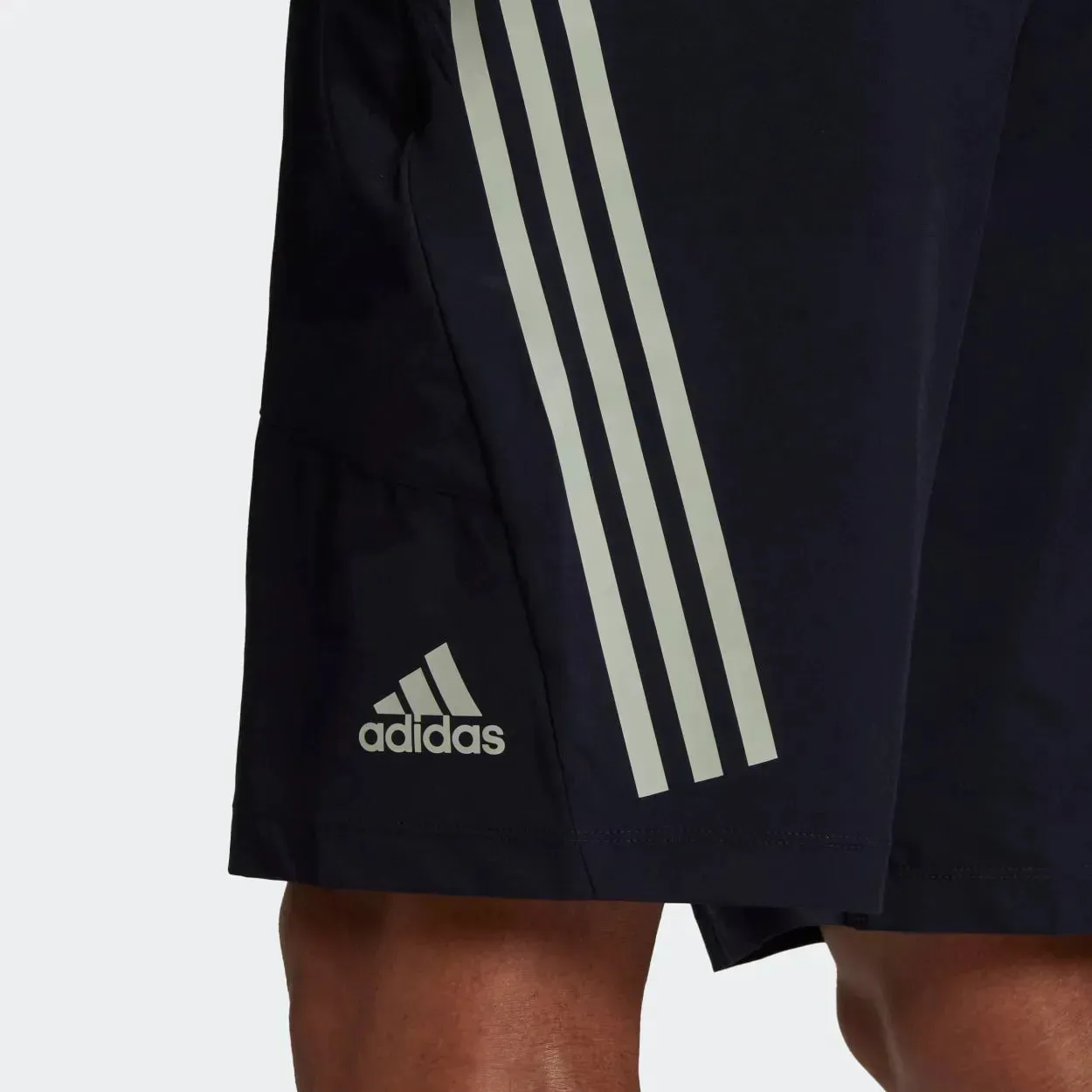 adidas Herren Train Icons 9-Zoll Trainingsshorts