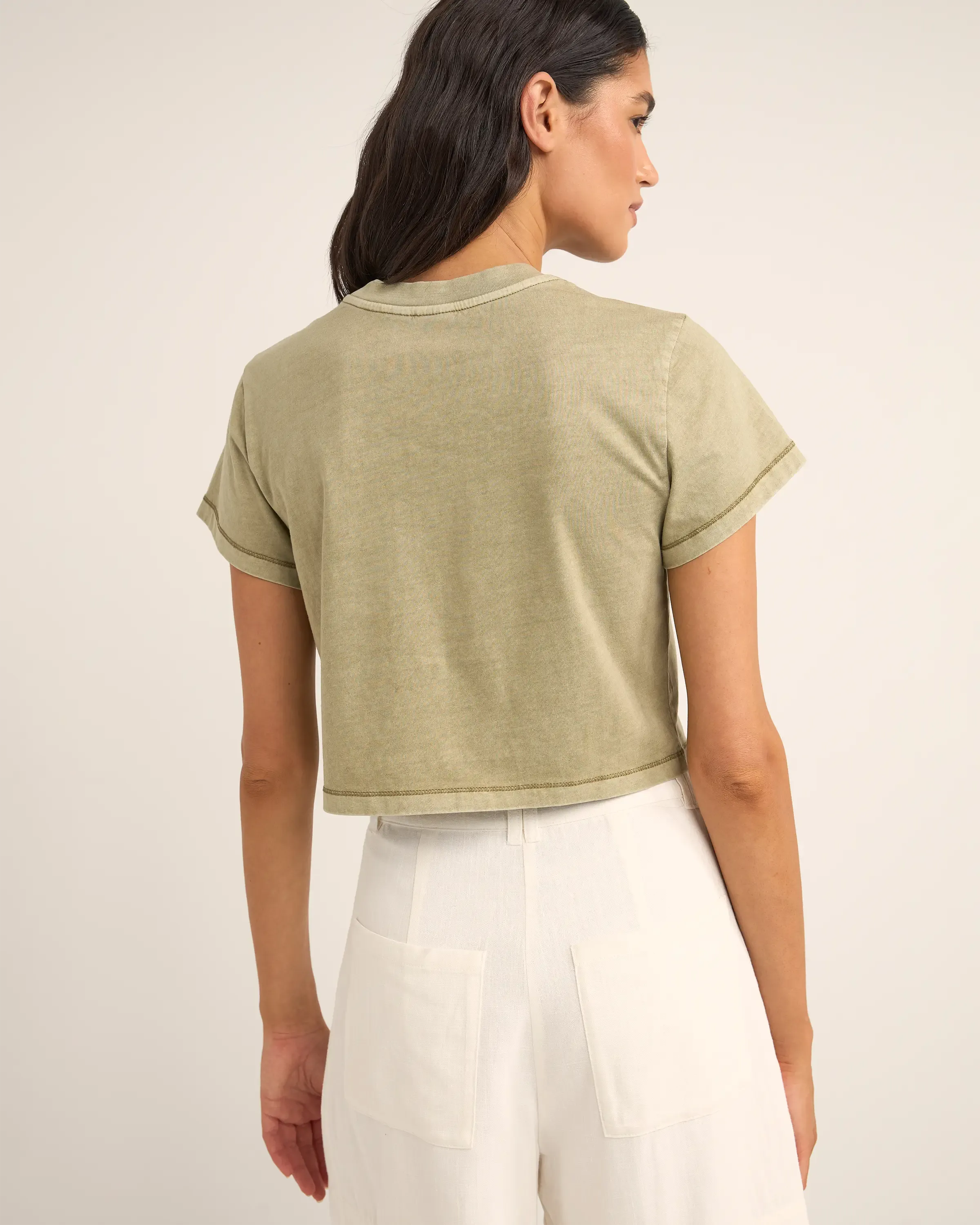 Beachcomber Crop T-Shirt in Efeu