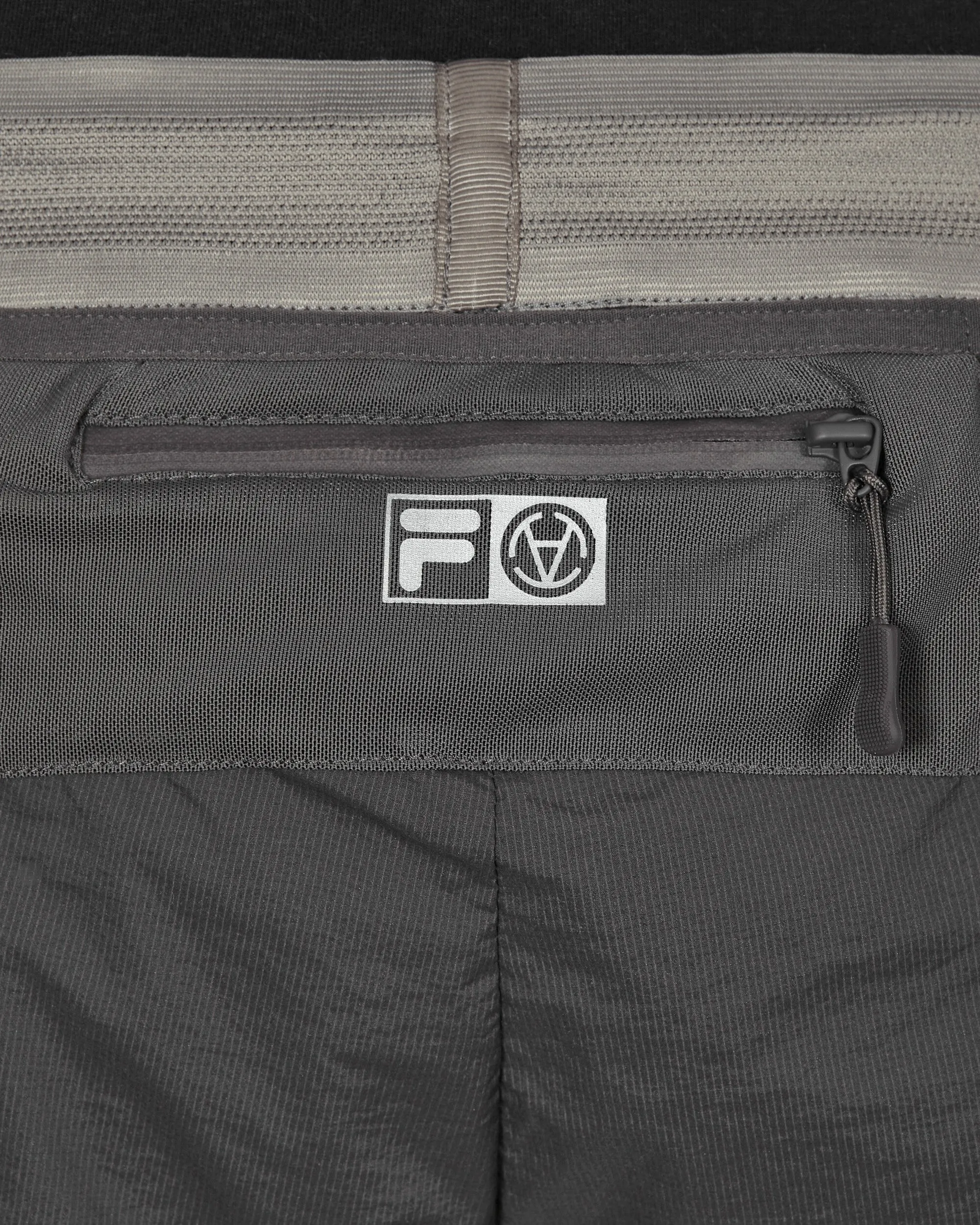 FILA Redefined Trainingsshorts Grau