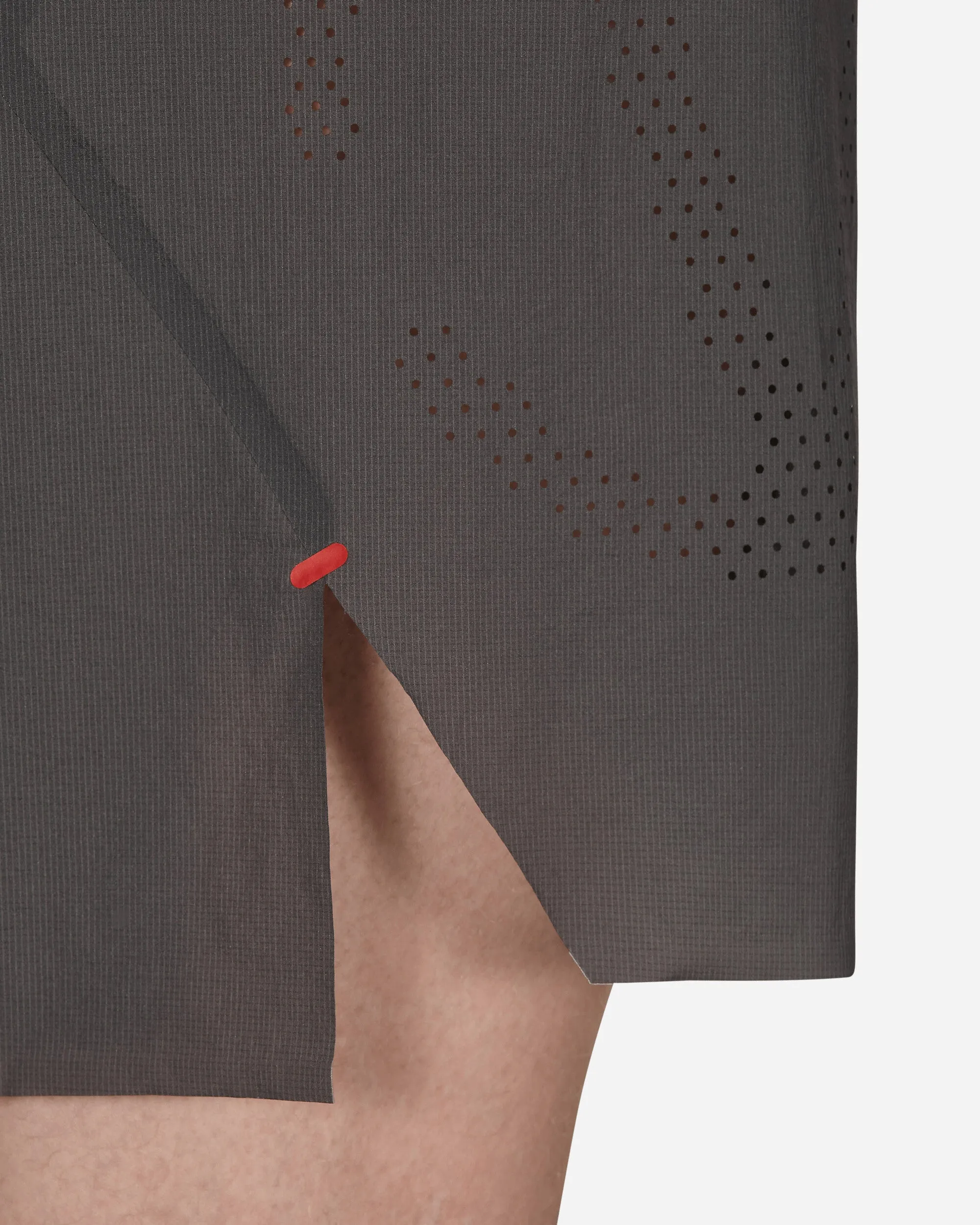 FILA Redefined Trainingsshorts Grau