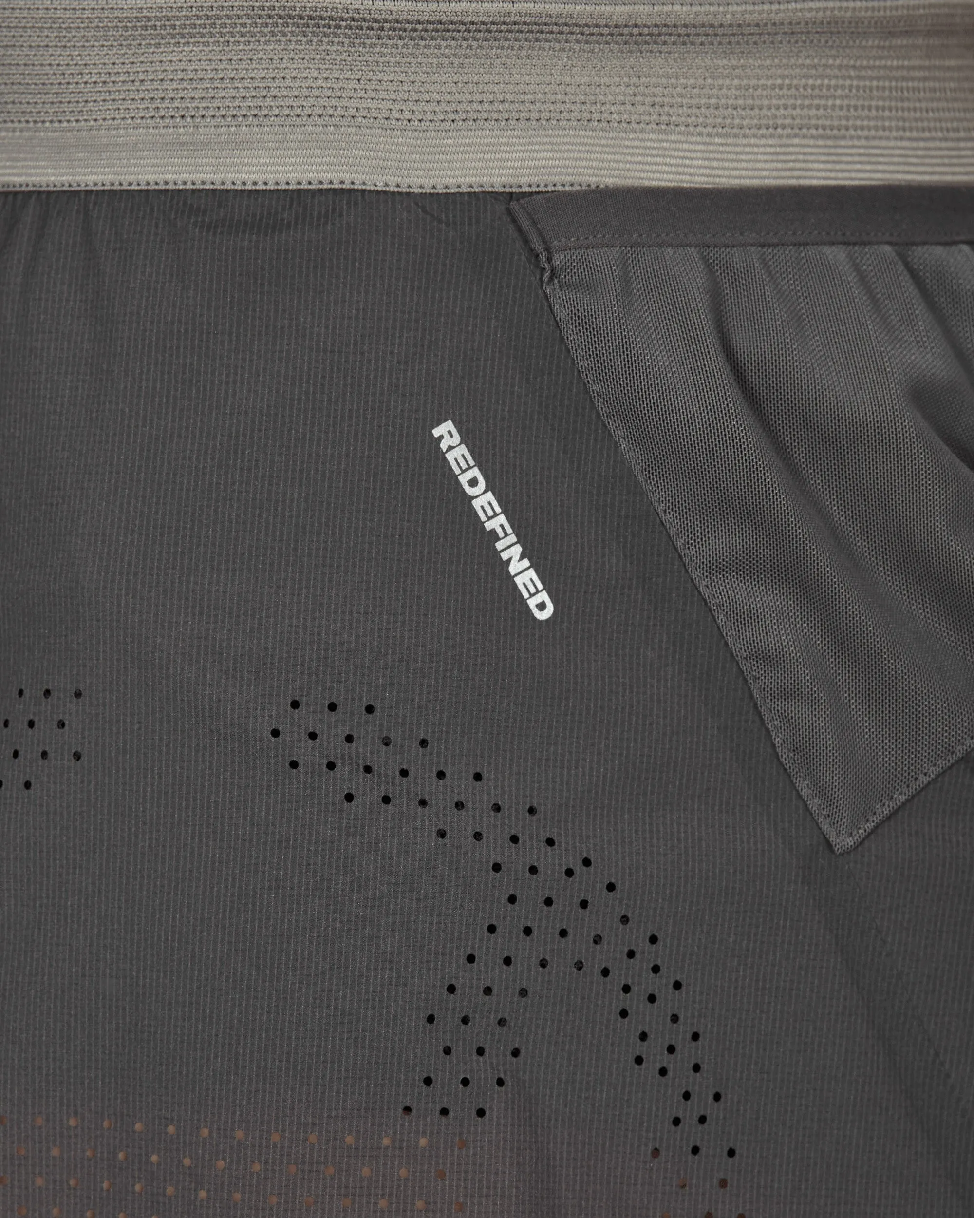 FILA Redefined Trainingsshorts Grau