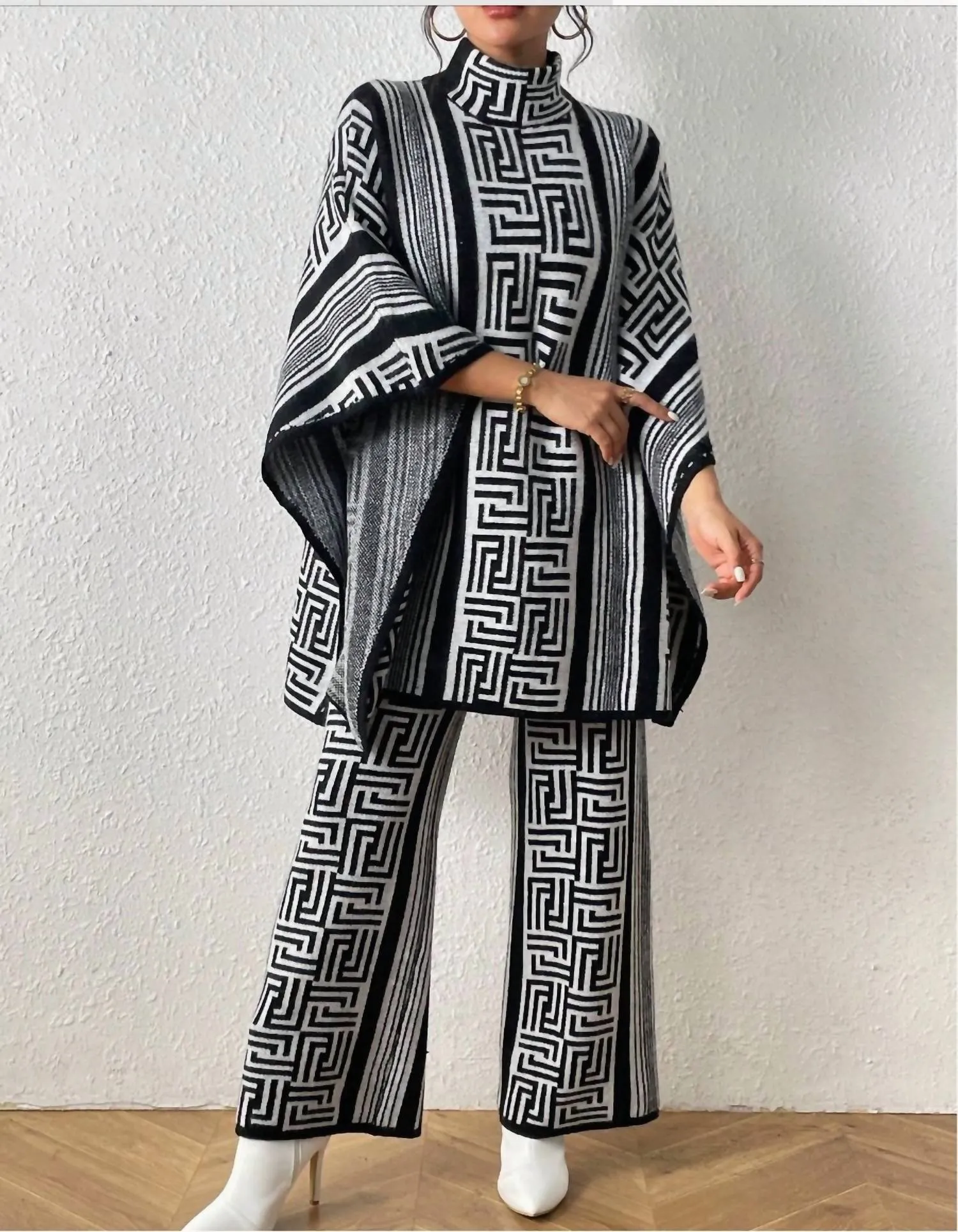 Geo-Muster Poncho-Set in Schwarz/Weiß