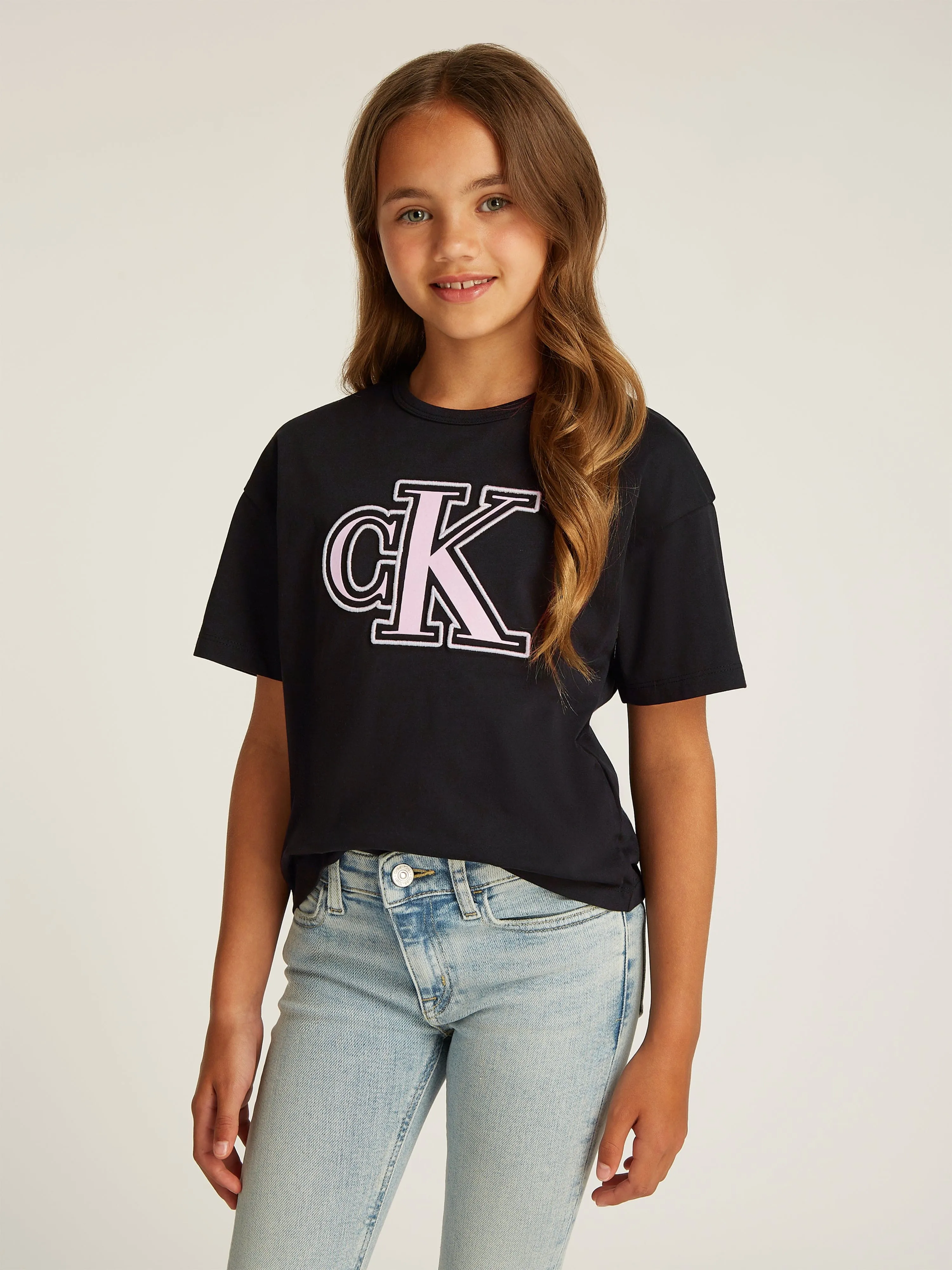 Mädchen Monogramm Flock Boxy T-Shirt in Schwarz