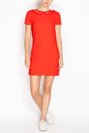 Spitzenbesetztes Kurzarmkleid