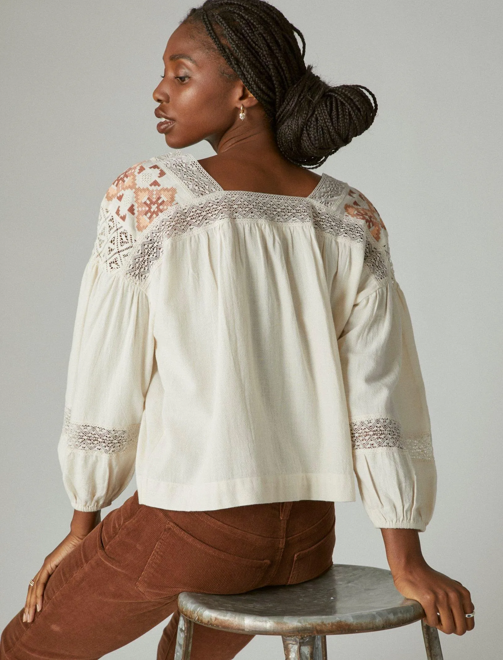Lucky Brand Besticktes Schultertop Whitecap Grau Lucky Brand