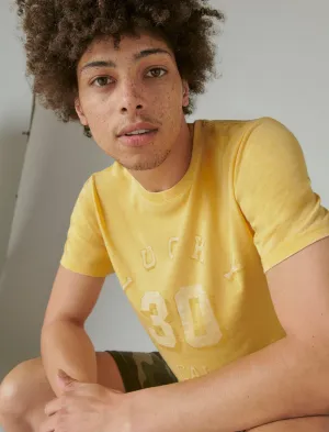 Lucky Brand Lucky 20 Varsity Grafik-T-Shirt Creme Gold Lucky Brand