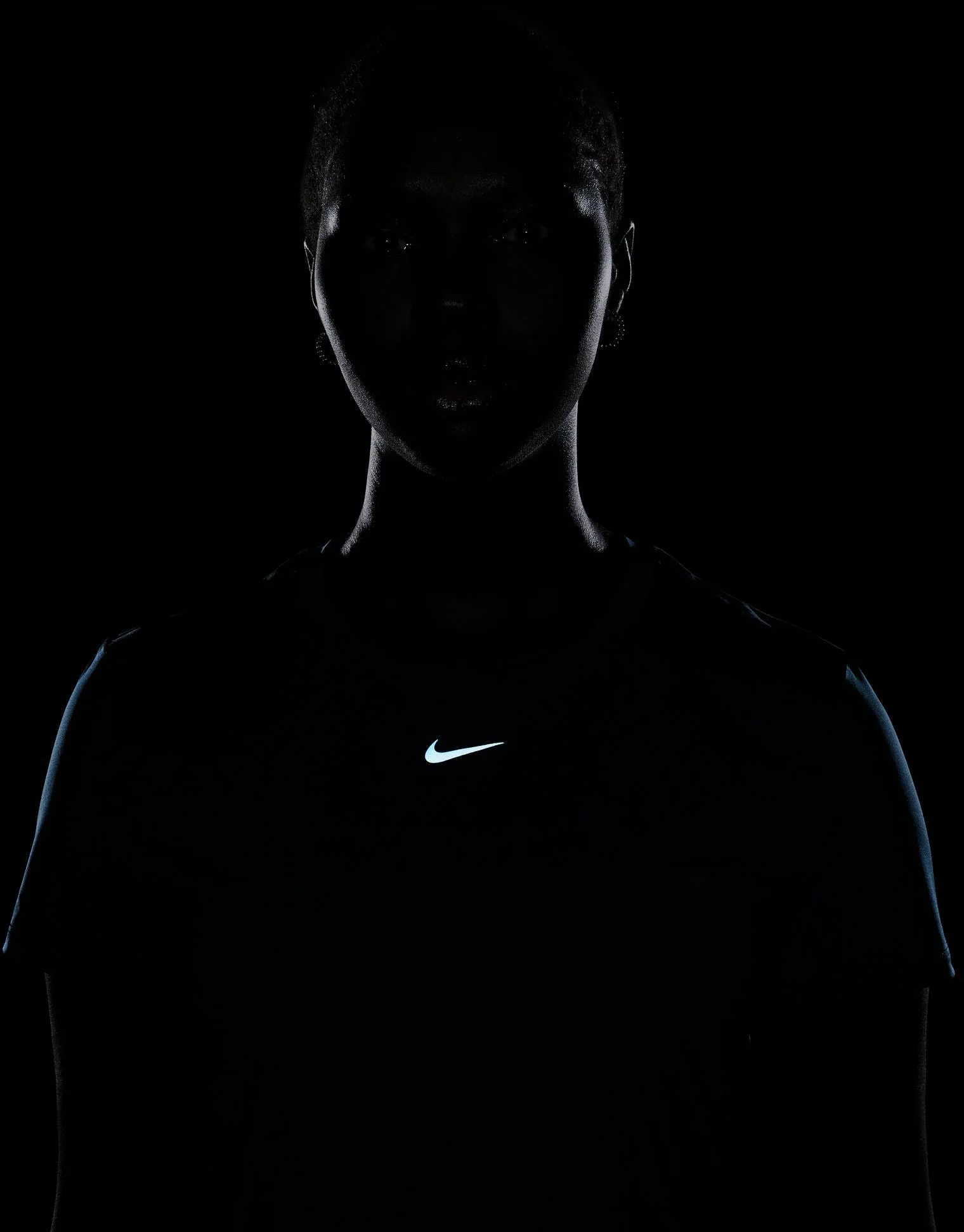 Nike One Classic Damen Dri-Fit Kurzarm-Shirt