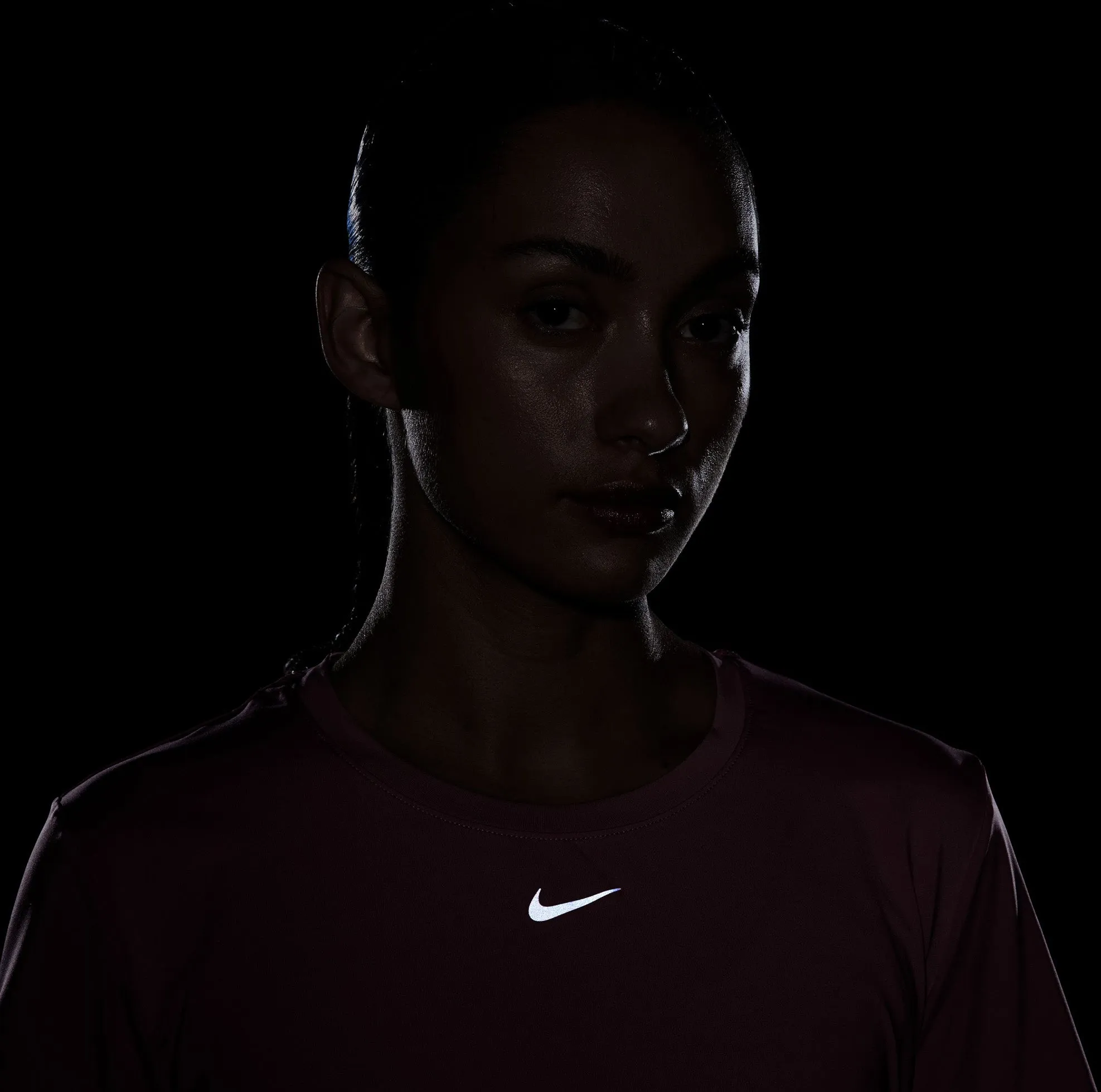 Nike One Classic Damen Dri-Fit Kurzarm-Shirt