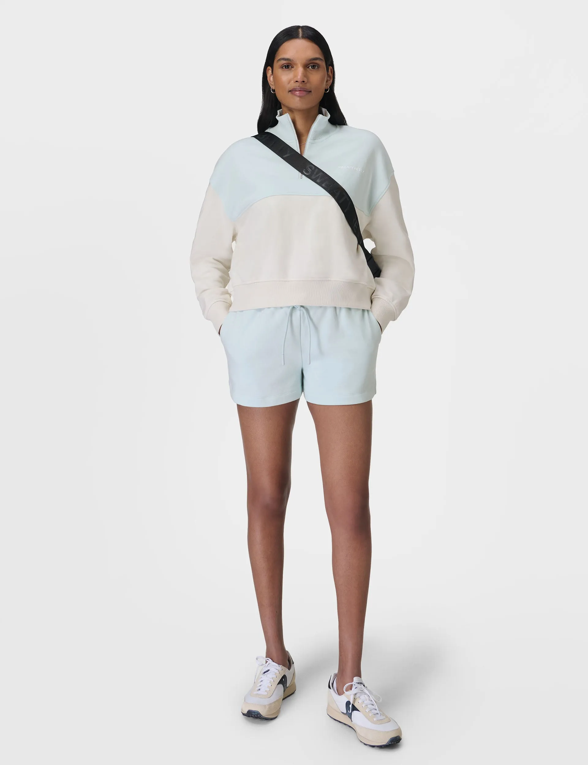 Revive Boxy Short - Tagesanbruch Blau