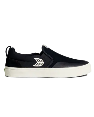 Slip On Skate Pro Schuhe in Schwarz Wildleder & Elfenbein-Logo