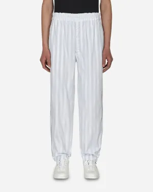 Weiße Streifenhose