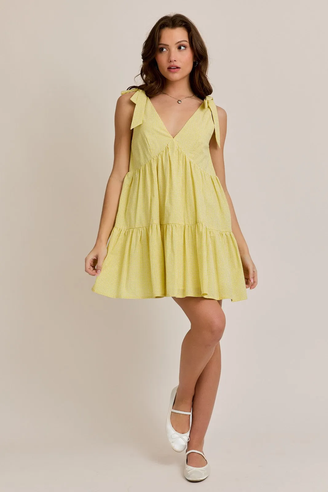 Sonnenstrahl-Glanz Gingham Minikleid