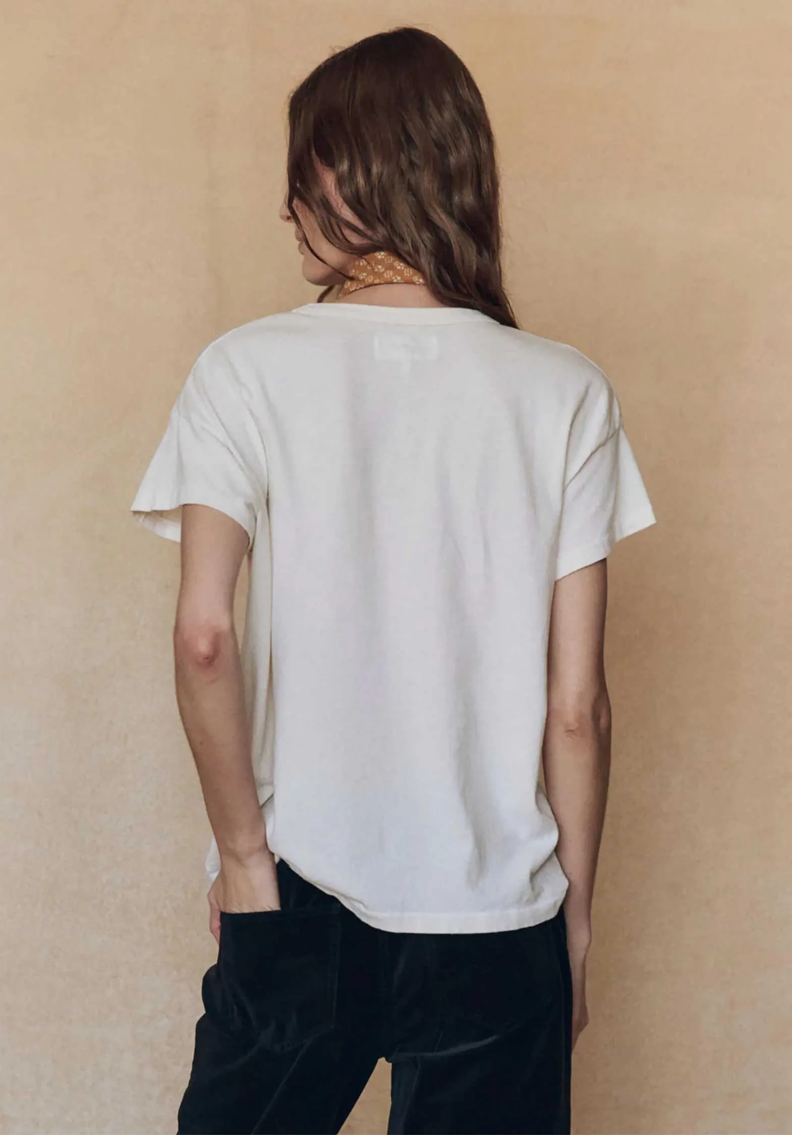 Tshirt T209002bb Boxy Black Bear Washed-Weiß
