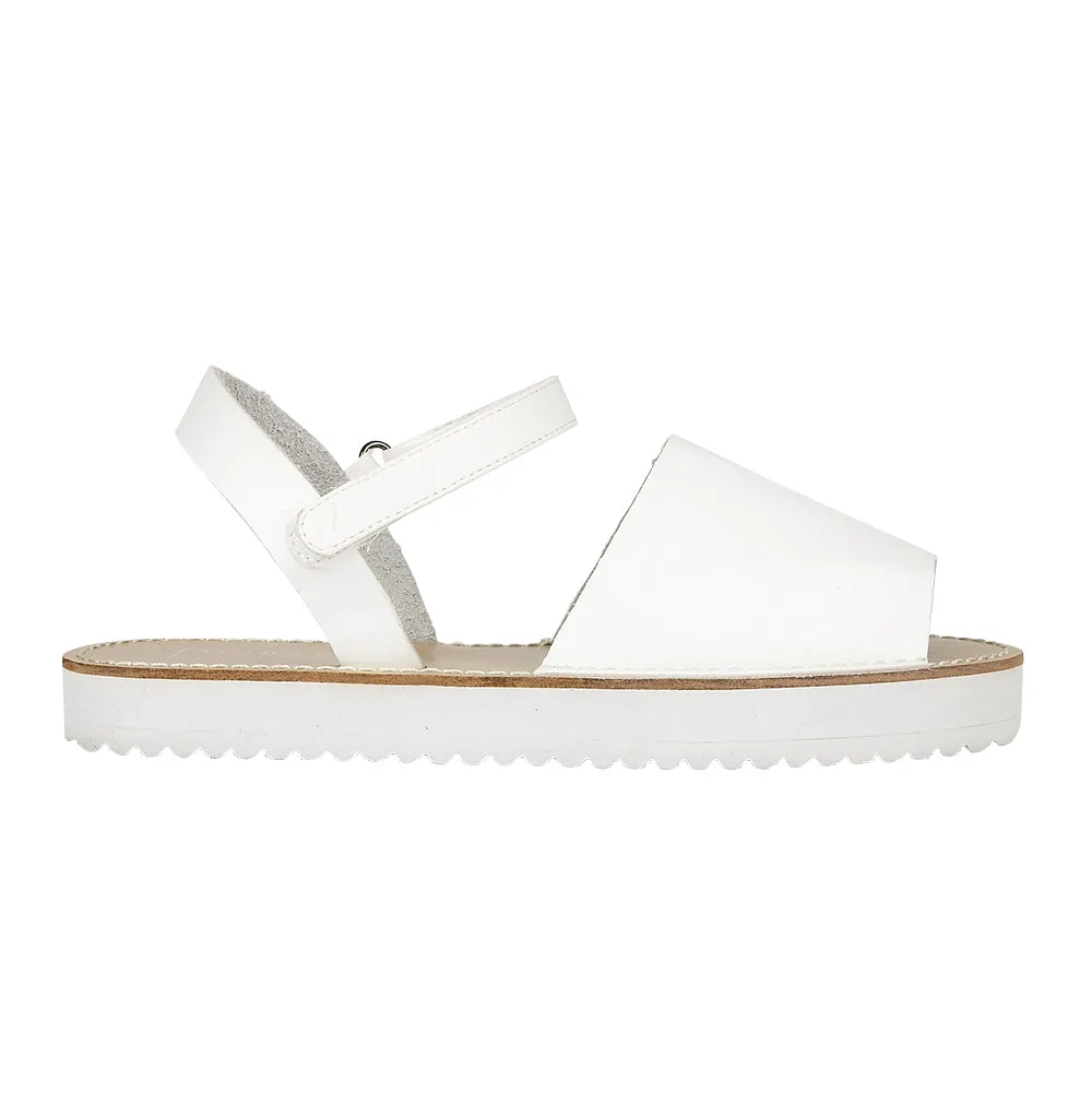 Weiße Flache Schuhe