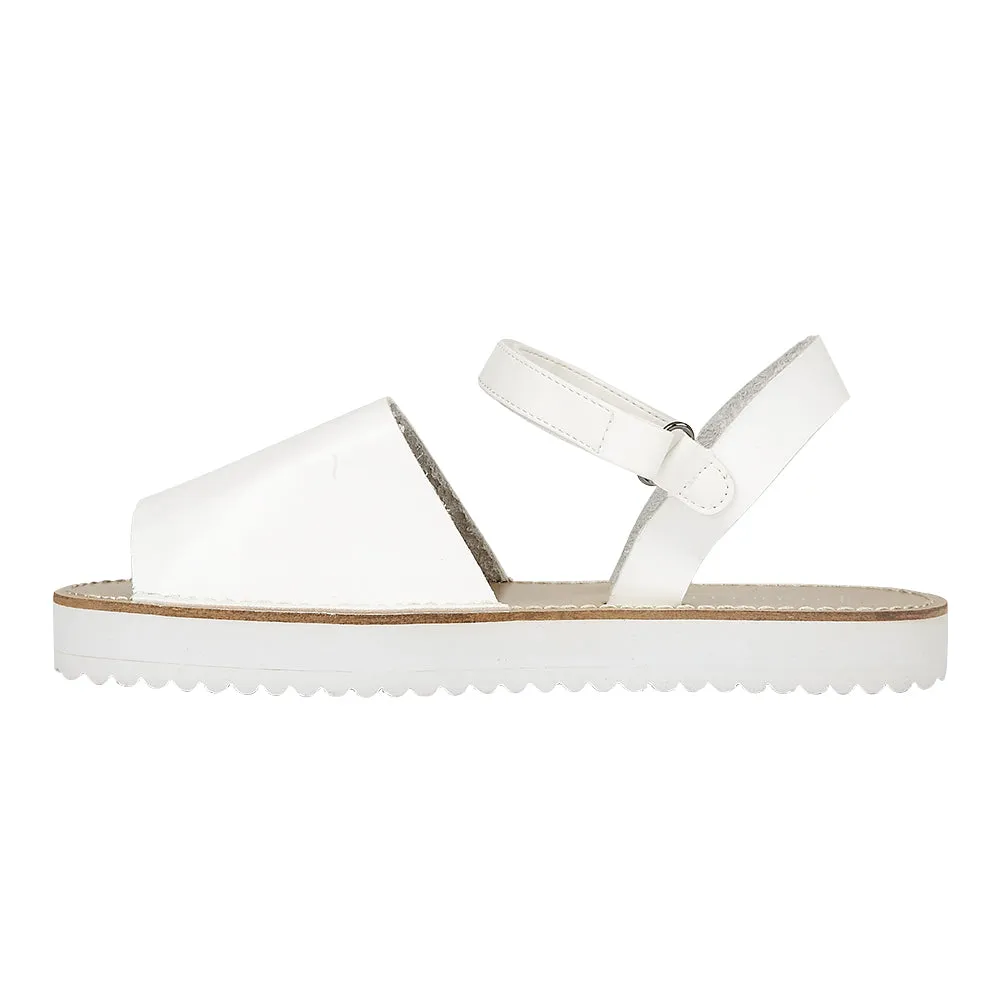 Weiße Flache Schuhe