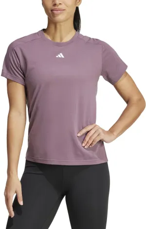 Frauen AEROREADY Train Essentials T-Shirt mit Rundhalsausschnitt und dezenter Branding