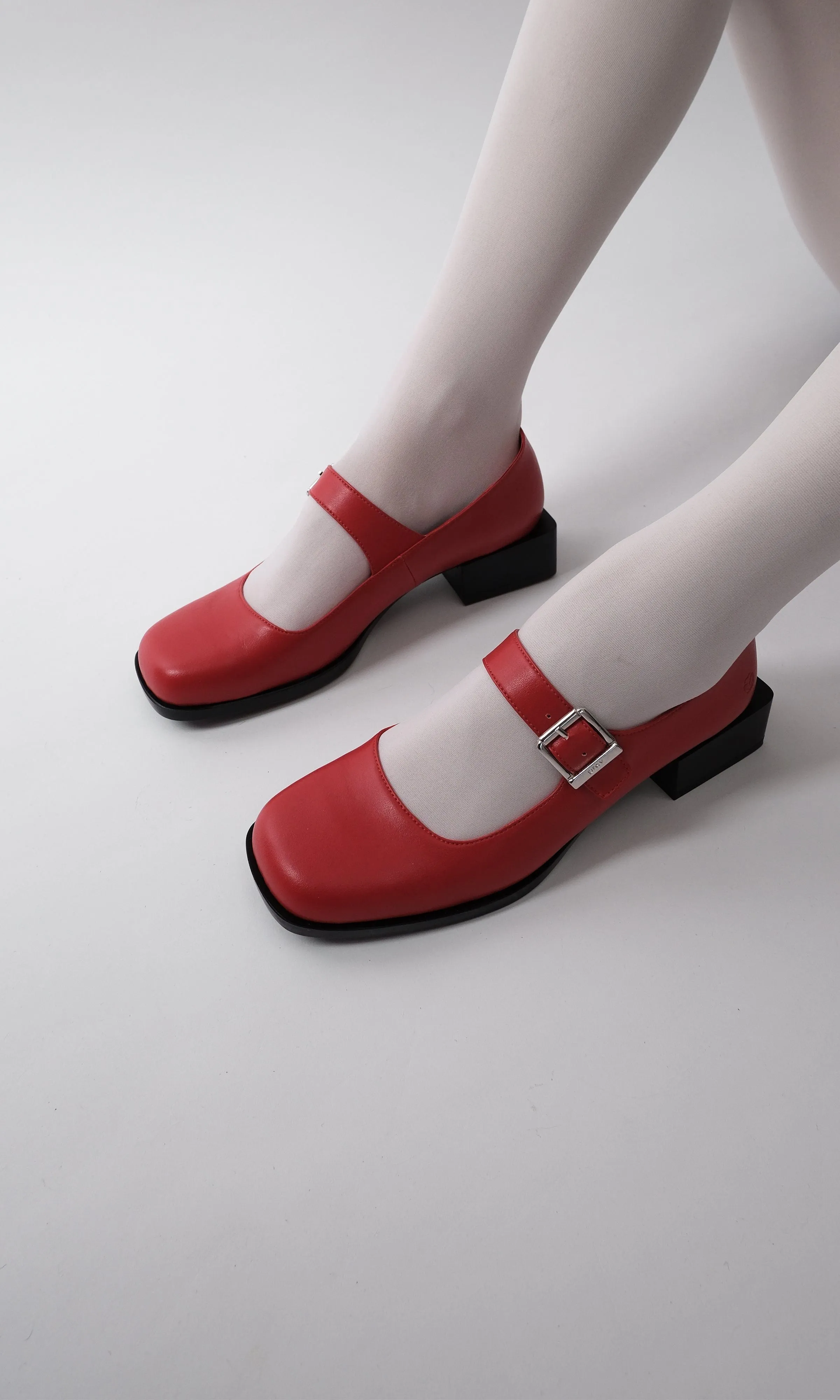 Damen Apple Leder Vegan Mary Jane Pumps | Kirschrot