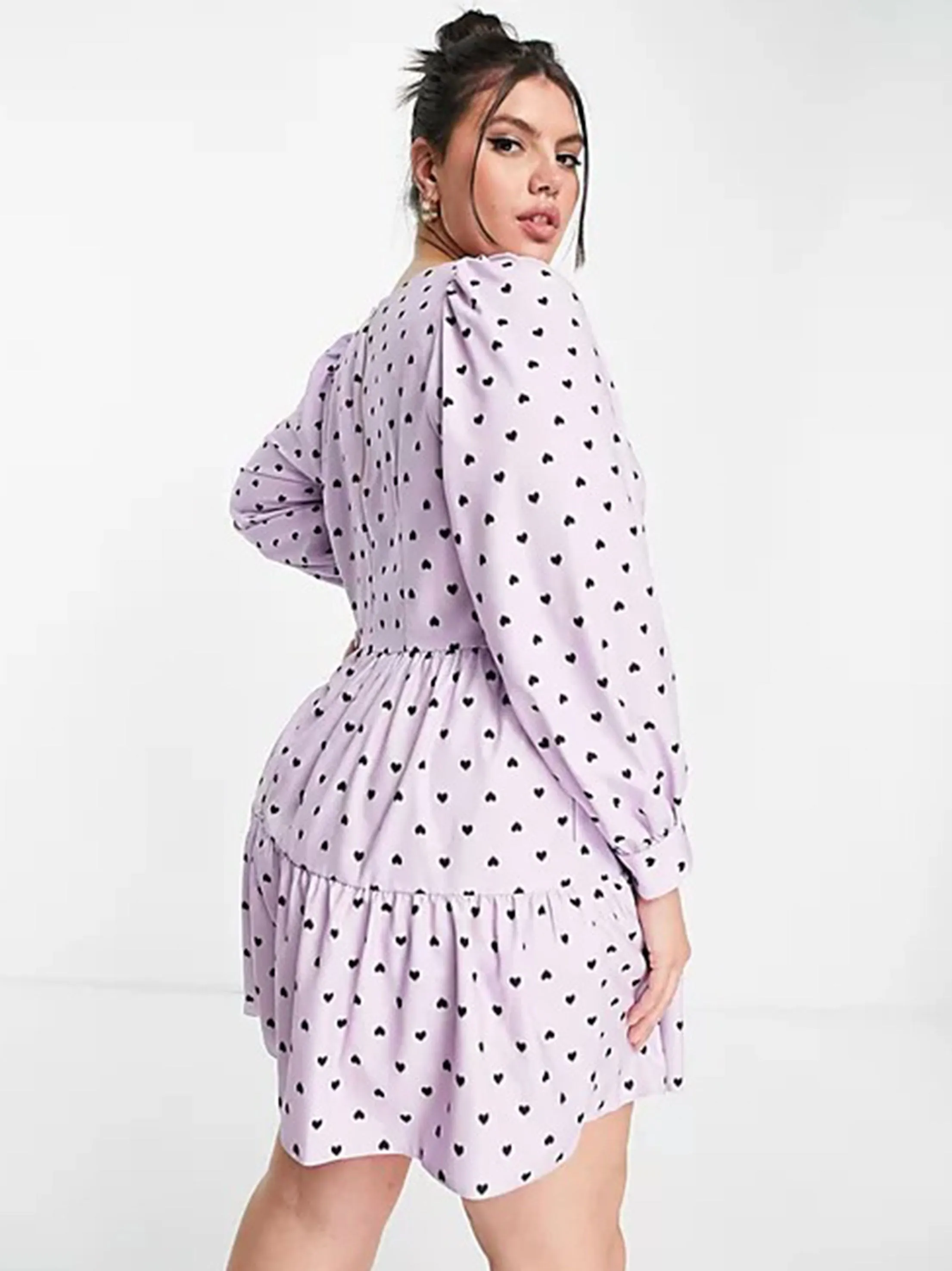 Damenkleid mit Herzprint und Rüschen, Lila