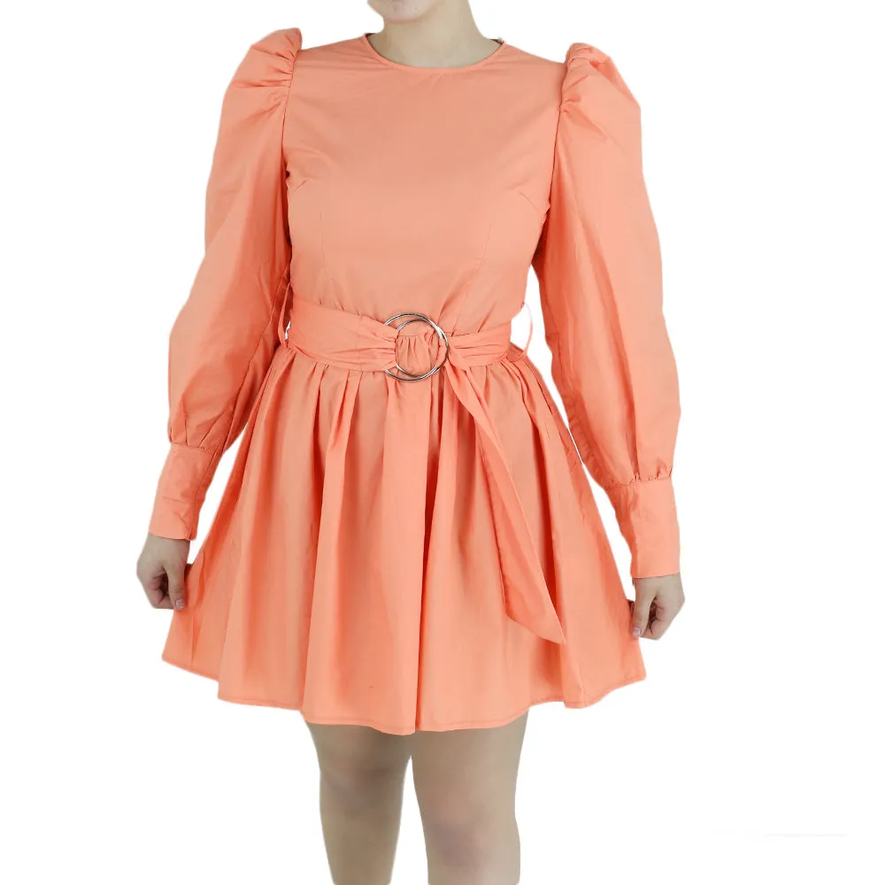 Damenkleid mit Puffärmeln und Gürtel, Koralle